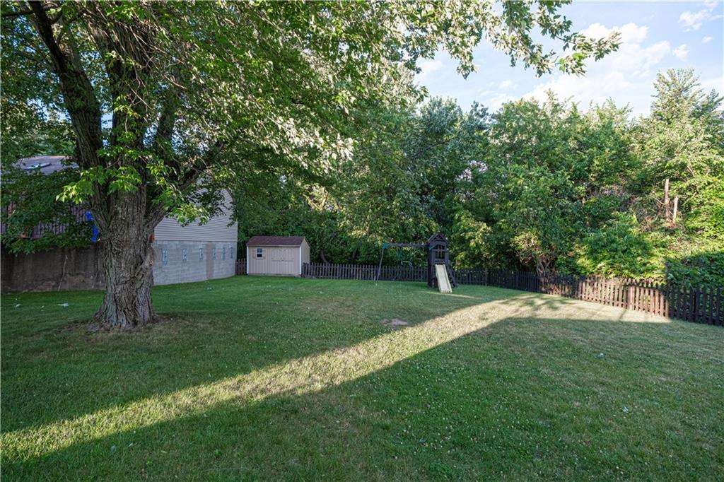 22 Herbst Road Coraopolis, PA 15108 - Photo 32 of 40