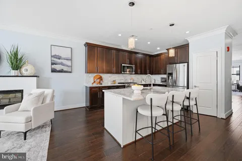 $689,000 | 43565 Michigan Square, Leesburg, VA 20176