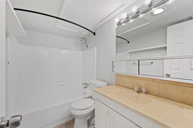 $1,950 | 1026 Elmwood Drive, Lewisville, TX 75067