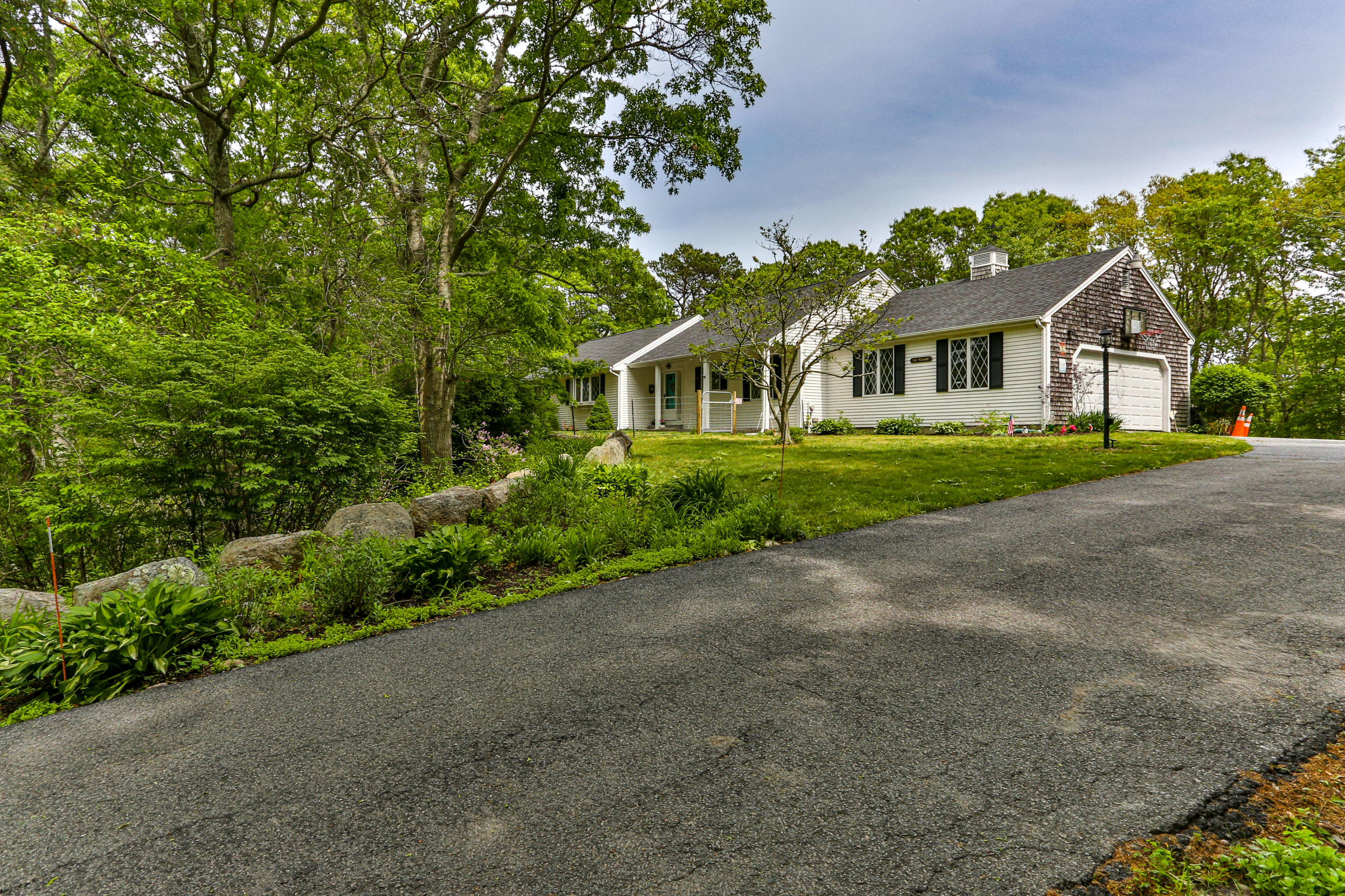 1 Hobbler Road Bourne, MA 02532 - Photo 4 of 33 1HobLR-5
