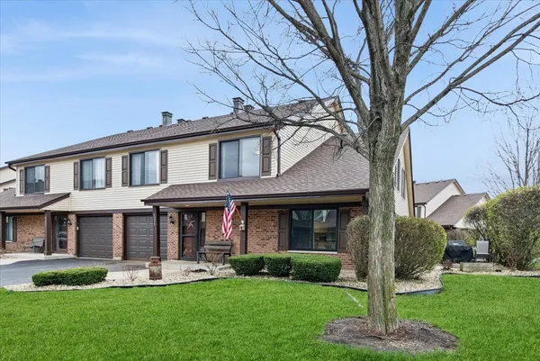 $291,000 | 9239 Hartwood Court, Orland Park, IL 60462
