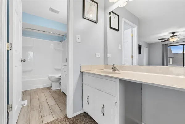 $291,000 | 9239 Hartwood Court, Orland Park, IL 60462