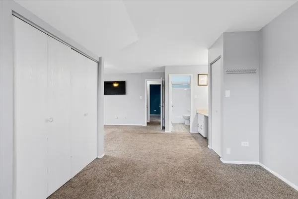 $291,000 | 9239 Hartwood Court, Orland Park, IL 60462