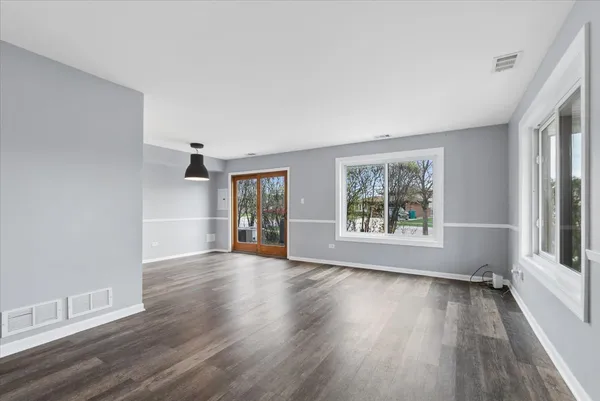 $291,000 | 9239 Hartwood Court, Orland Park, IL 60462