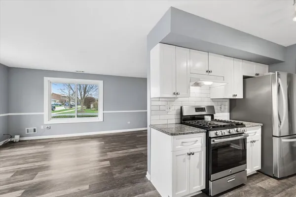 $291,000 | 9239 Hartwood Court, Orland Park, IL 60462