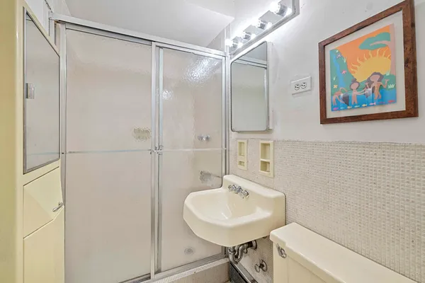 $525,000 | 1020 Grand Concourse, Unit 22N | Concourse Village
