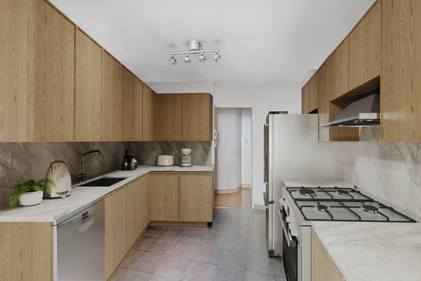 $525,000 | 1020 Grand Concourse, Unit 22N | Concourse Village