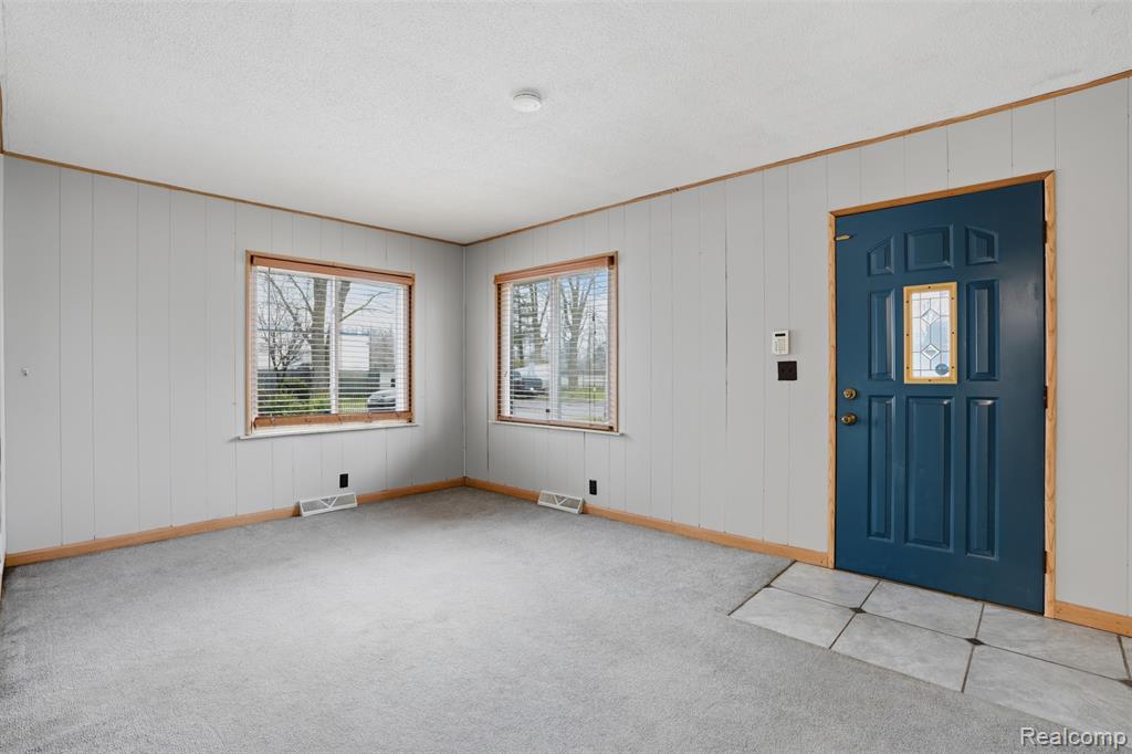 1028 Carleton Road Milan, MI 48160 - Photo 12 of 29