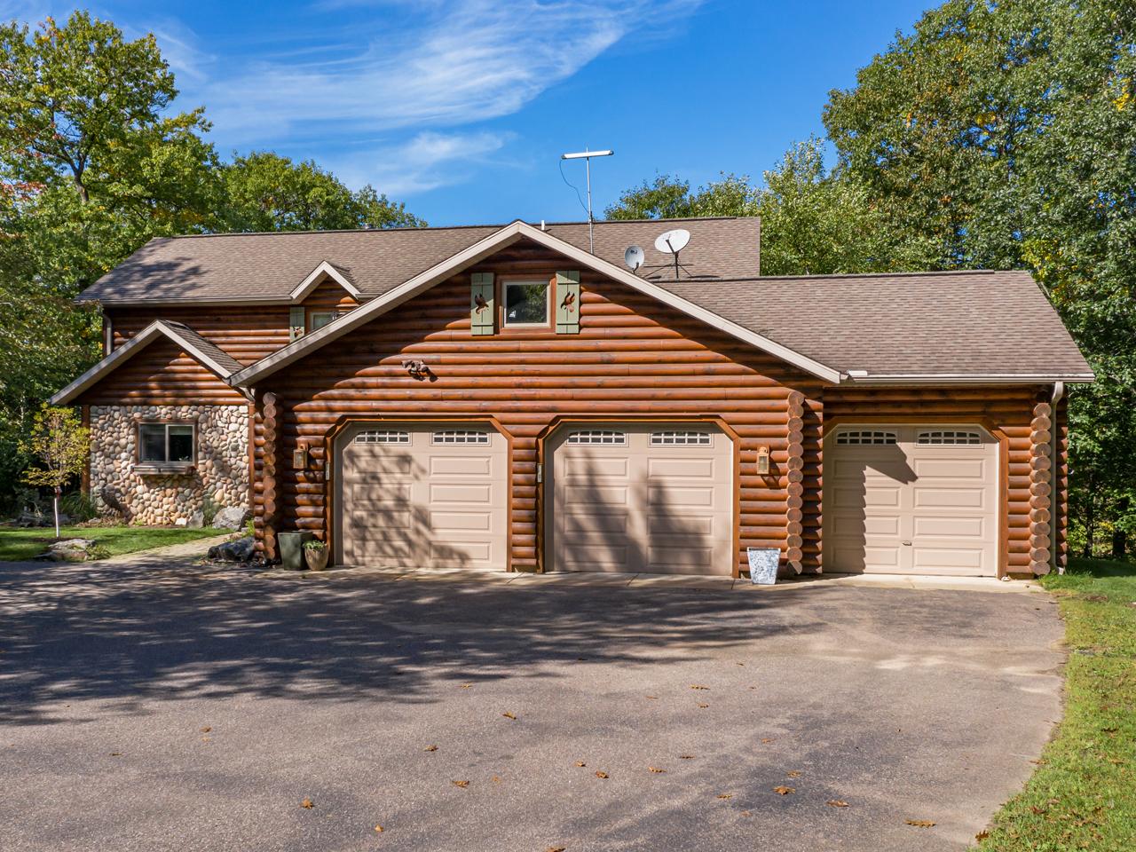 7398 Squash Lake Road Rhinelander, WI 54501 - Photo 3 of 52 Gallery Image 3