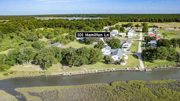 $899,000 | 101 Hamilton Lane, Hubert, NC 28539