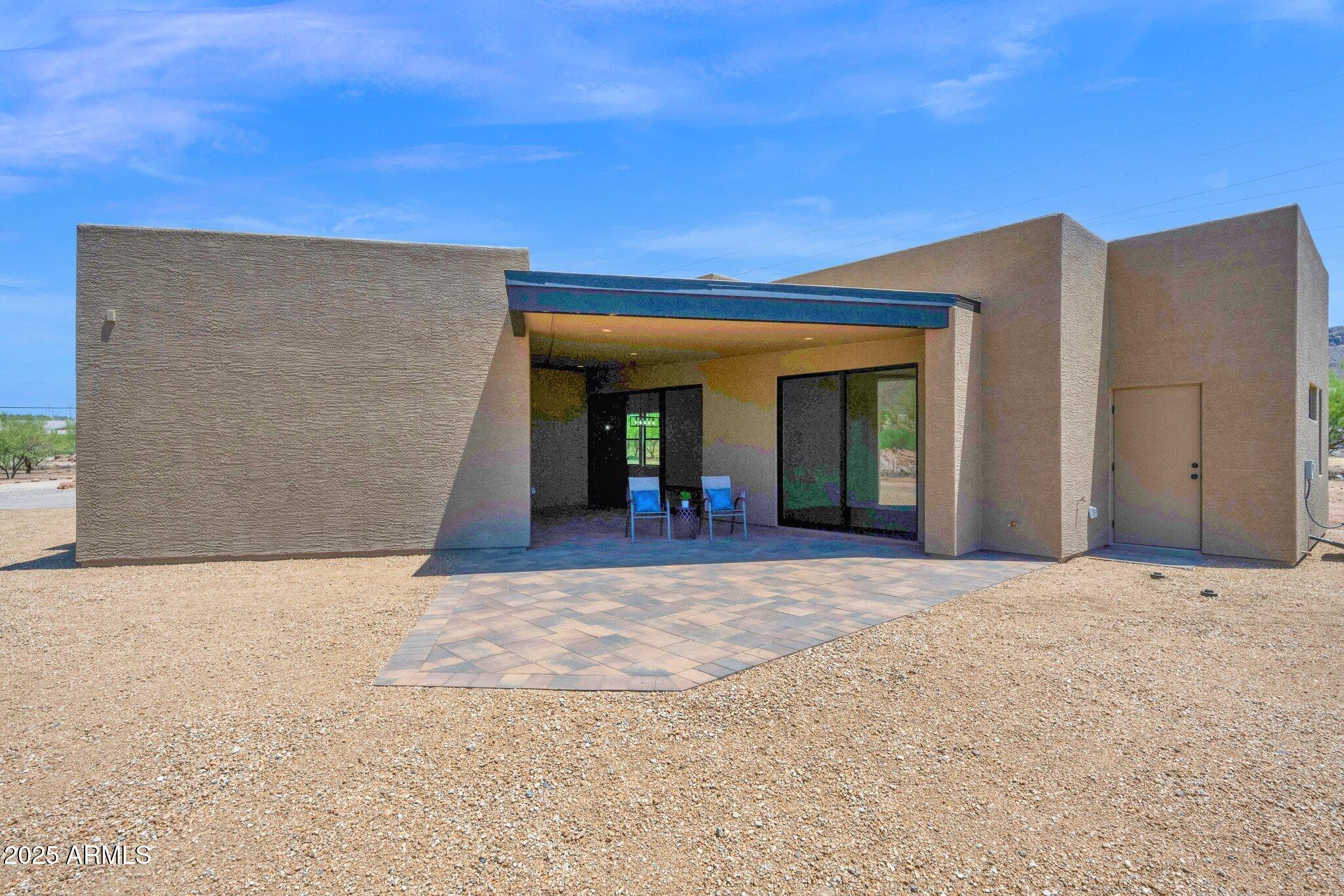 553 West Cavalry Road New River, AZ 85087 - Photo 5 of 26 a view of a house with a outdoor space