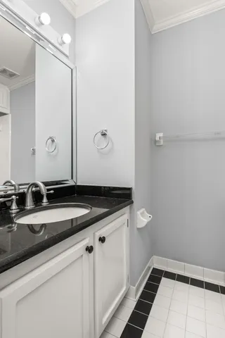 $2,450 | 201 Westchase Drive, Nashville, TN 37205