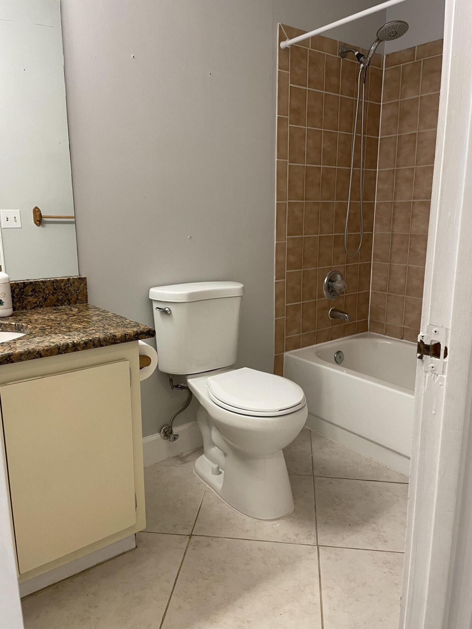 9037 Southeast Hobe Ridge Avenue Hobe Sound, FL 33455 - Photo 10 of 12 2nd Bathroom