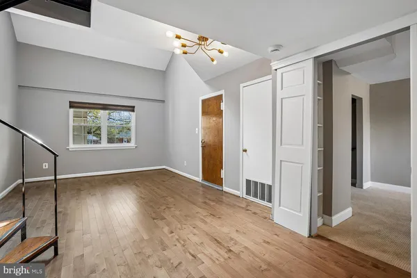 $2,375 | 2021 21st Street North, Unit 22, Arlington, VA 22209