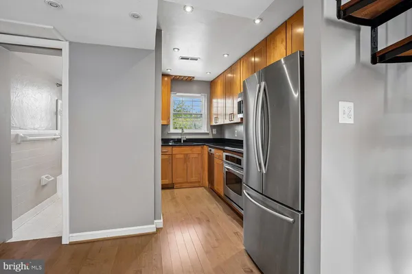 $2,375 | 2021 21st Street North, Unit 22, Arlington, VA 22209