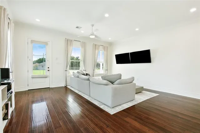 $364,000 | Undisclosed Address, New Orleans, LA 70122