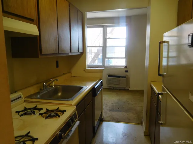 $103,900 | 377 North Broadway, Unit 601, Yonkers, NY 10701