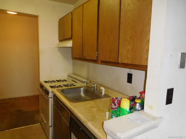 $103,900 | 377 North Broadway, Unit 601, Yonkers, NY 10701