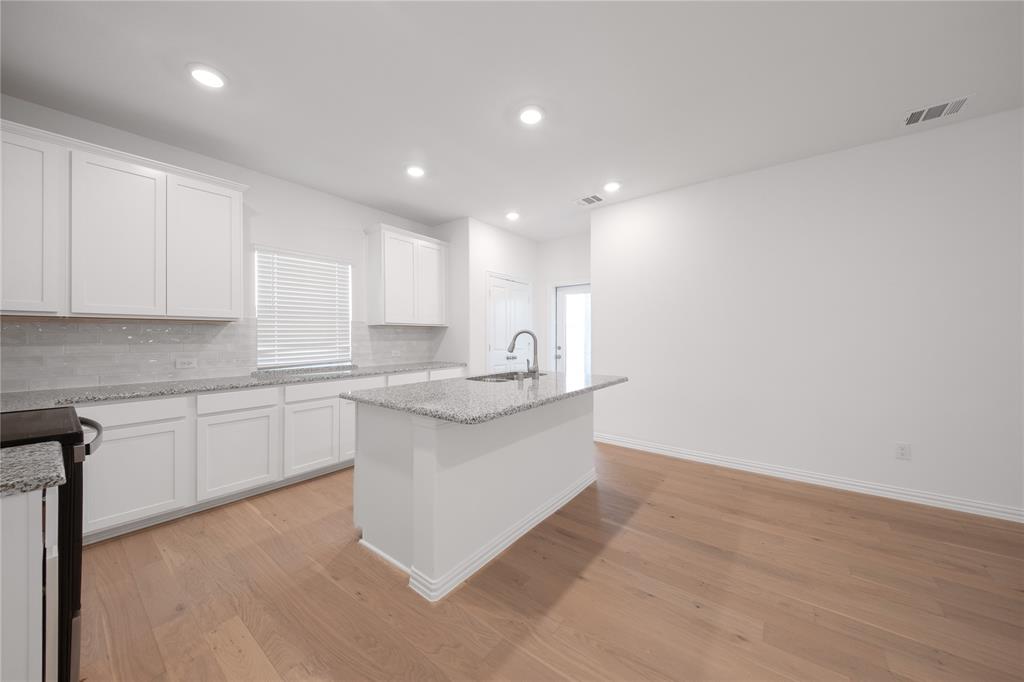 2619 Hawkins Street Anna, TX 75409 - Photo 4 of 36 Kitchen