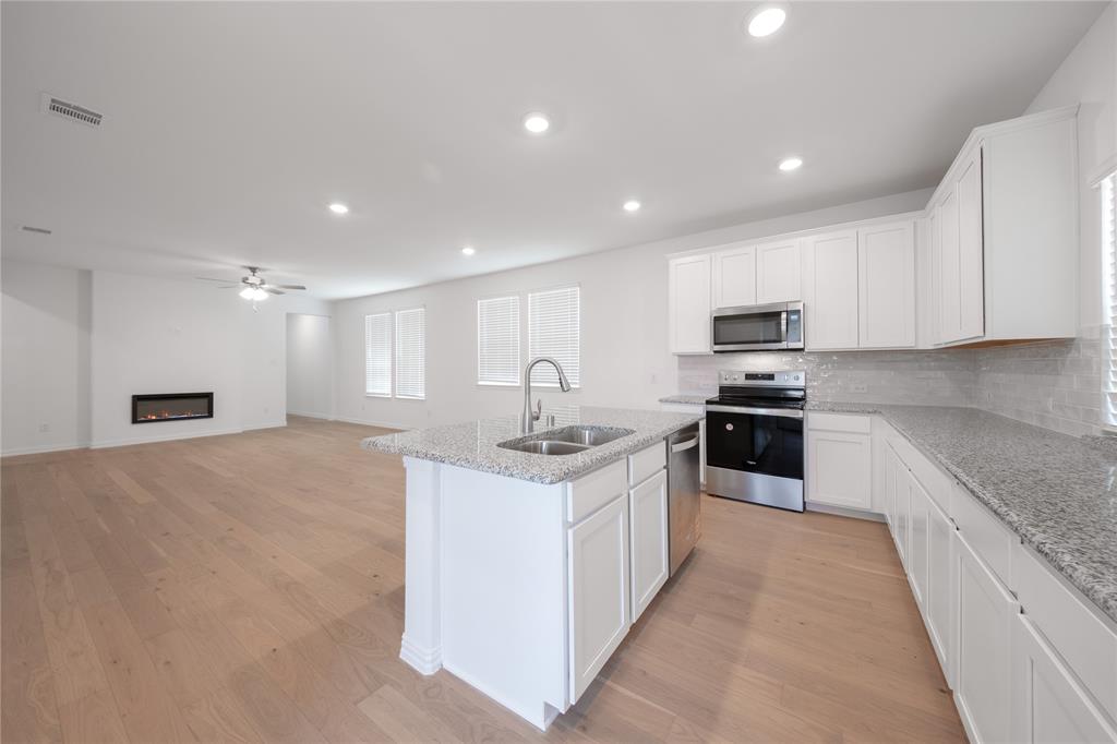 2619 Hawkins Street Anna, TX 75409 - Photo 6 of 36 Kitchen