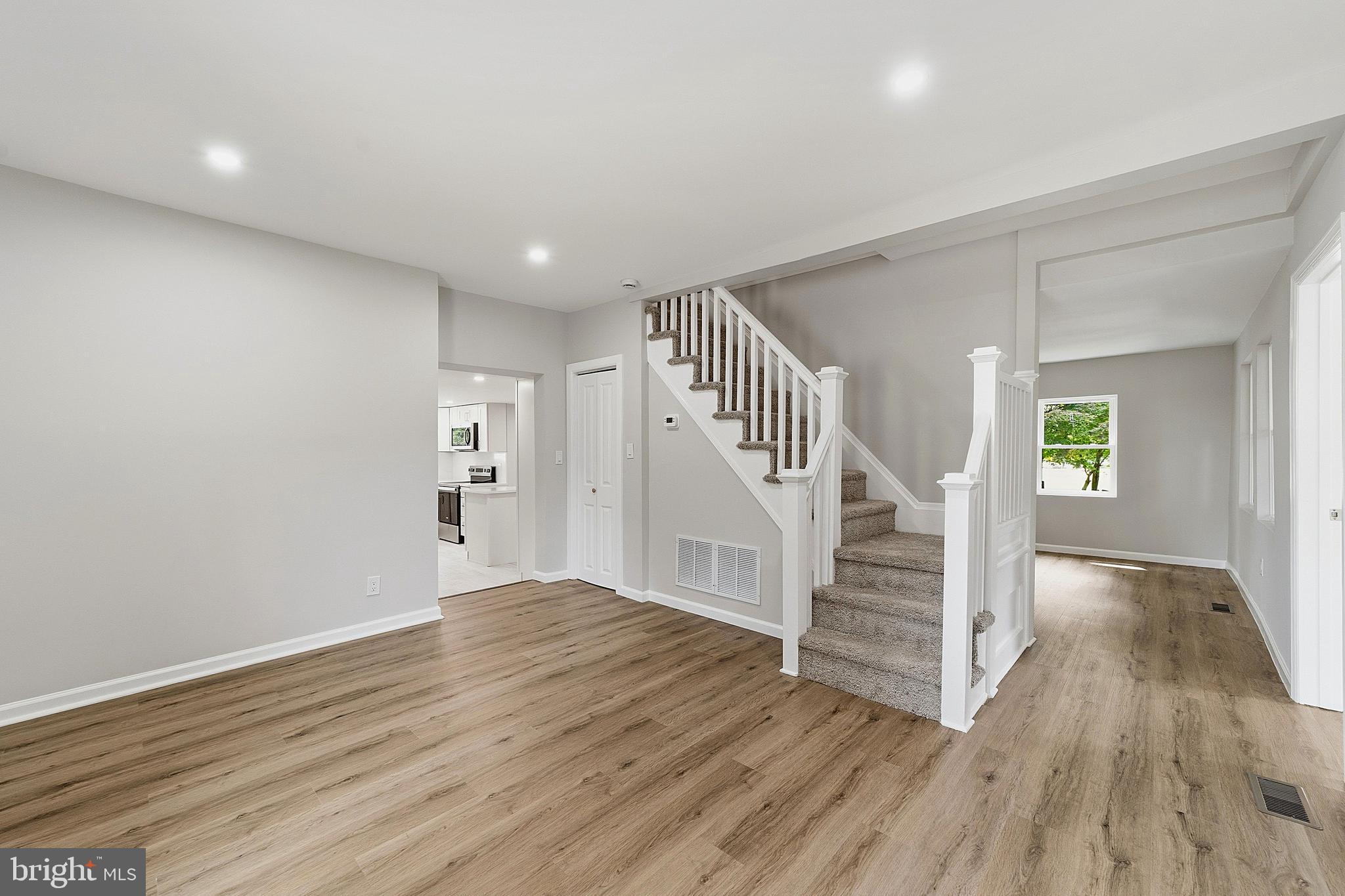281 Friendship Road Cranbury, NJ 08512 - Photo 24 of 37