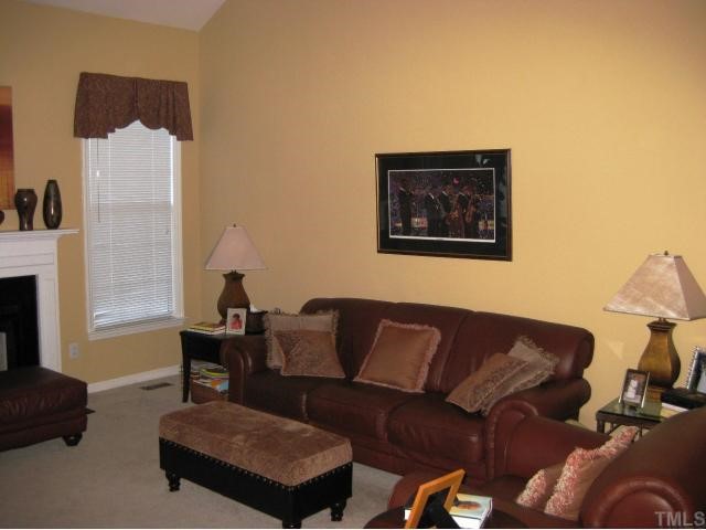 3208 Tabor Court Raleigh, NC 27604 - Photo 4 of 12 Gallery Image 4