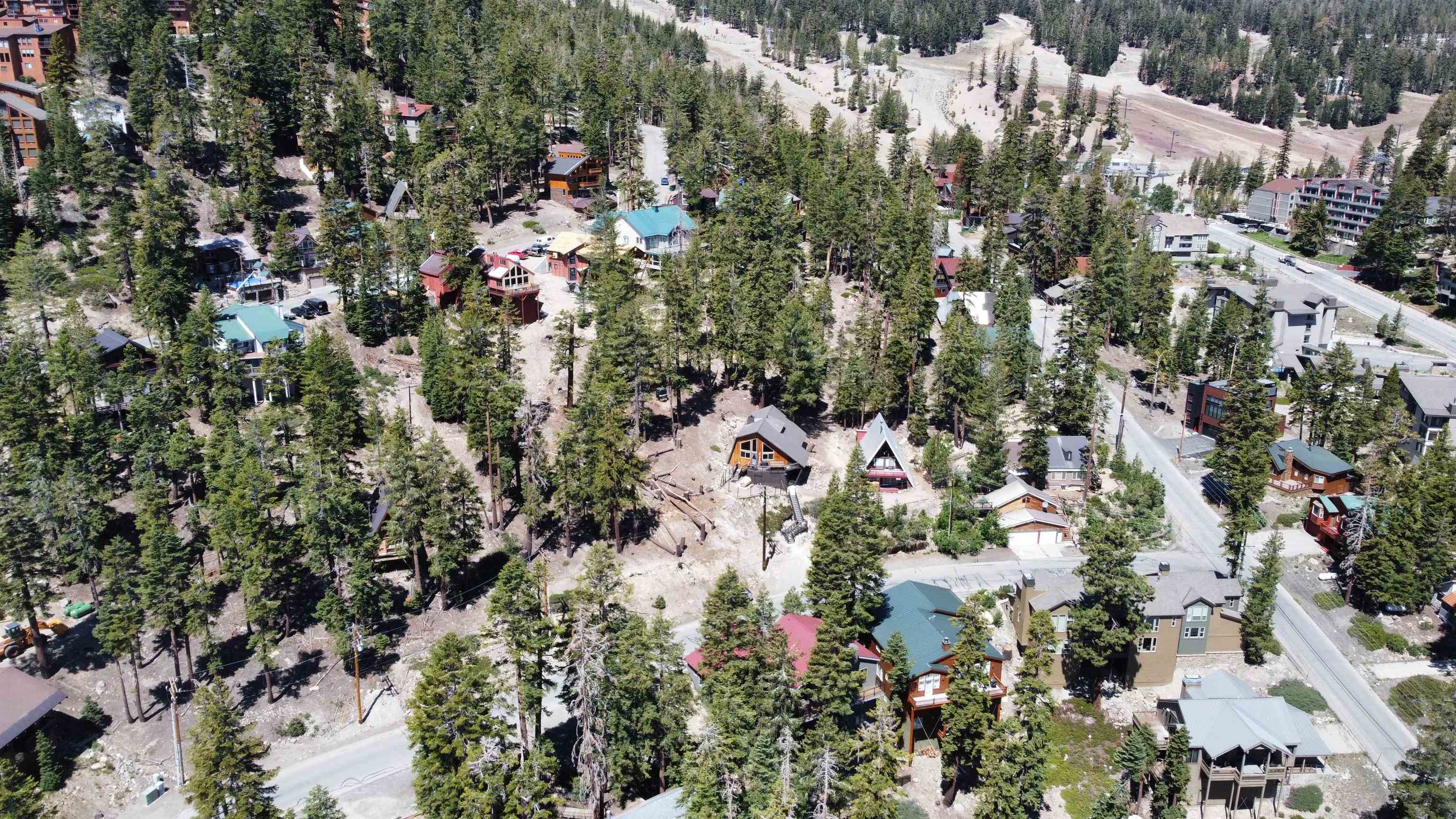 32 John Muir Road Mammoth Lakes, CA 93546 - Photo 37 of 42 a view of a city
