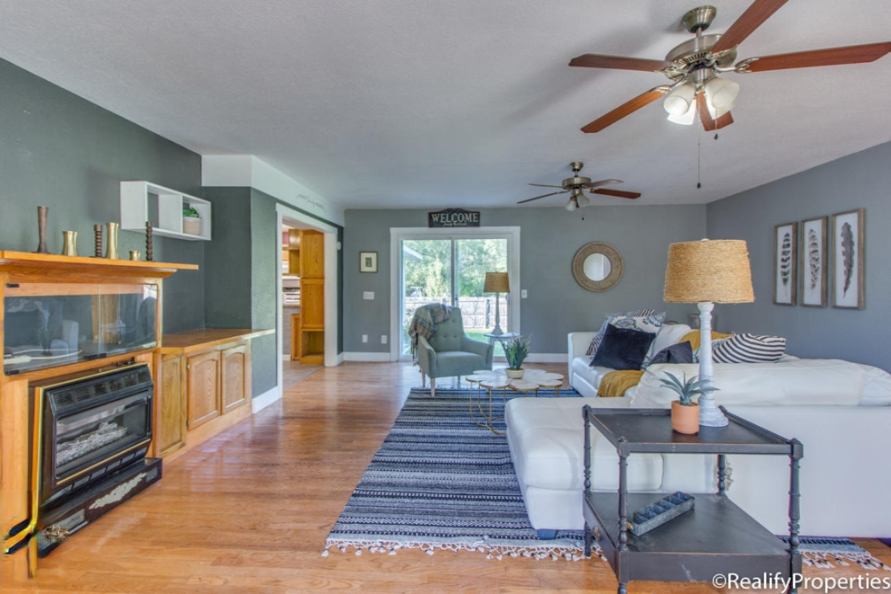 4230 Holton Road Muskegon, MI 49445 - Photo 6 of 65 IMG_9997