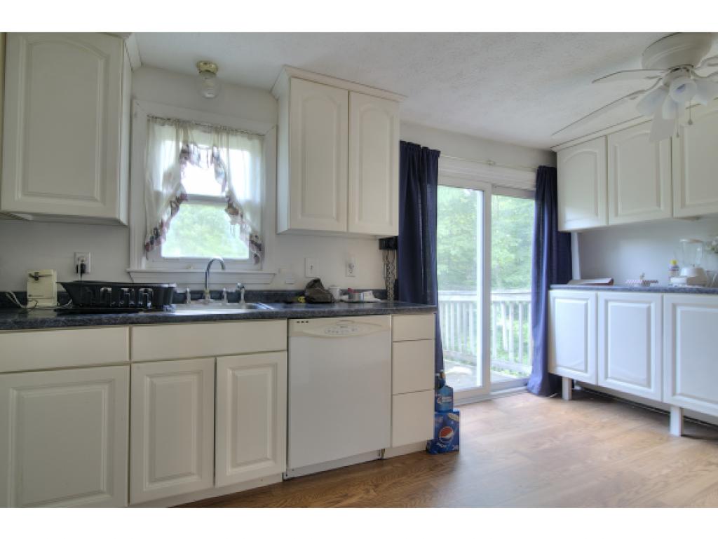 135 Deerhaven Road Weare, NH 03281 - Photo 6 of 24