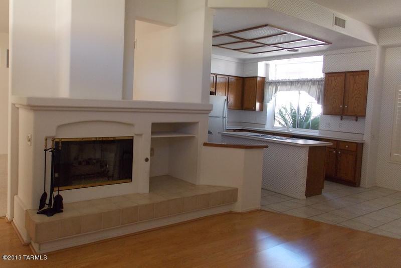 1686 East Crown Ridge Way Tucson, AZ 85755 - Photo 12 of 46