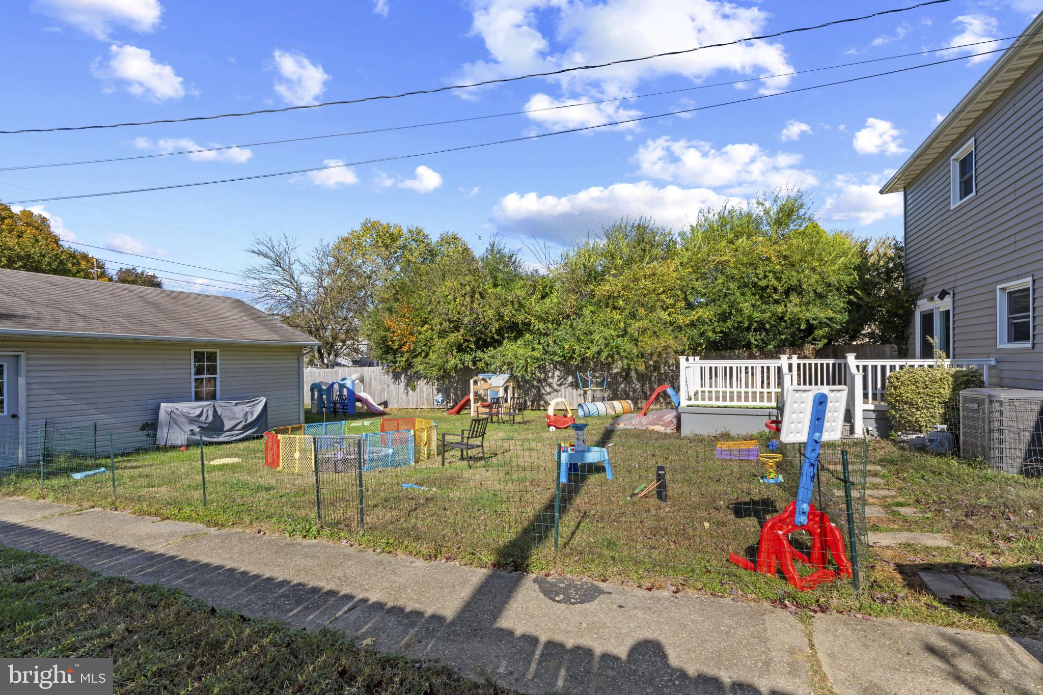 622 North West Street Dover, DE 19904 - Photo 22 of 23 a view of a backyard with trampoline