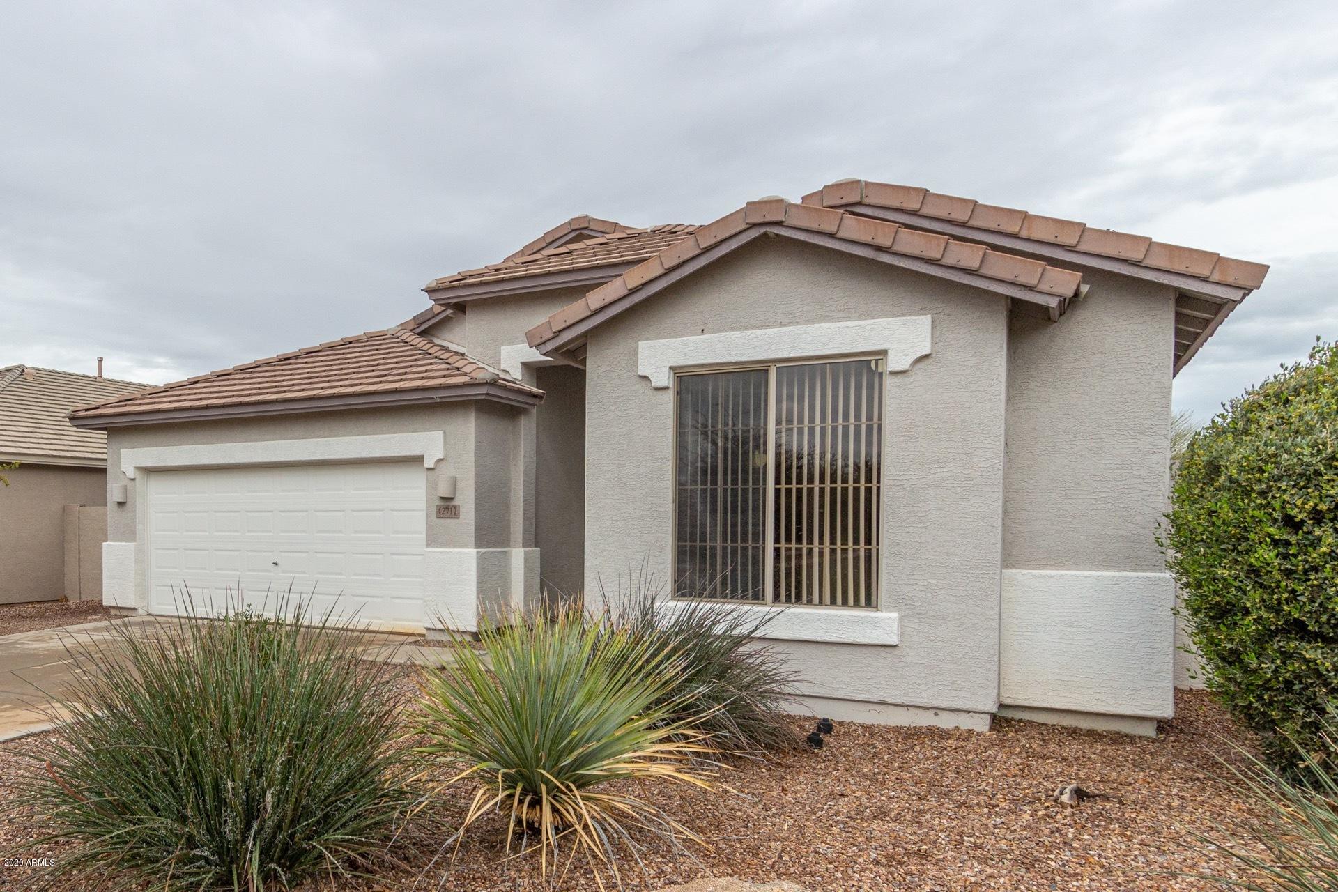 4271 South Splendor Place Gilbert, AZ 85297 - Photo 1 of 29 0001-Splendor 2