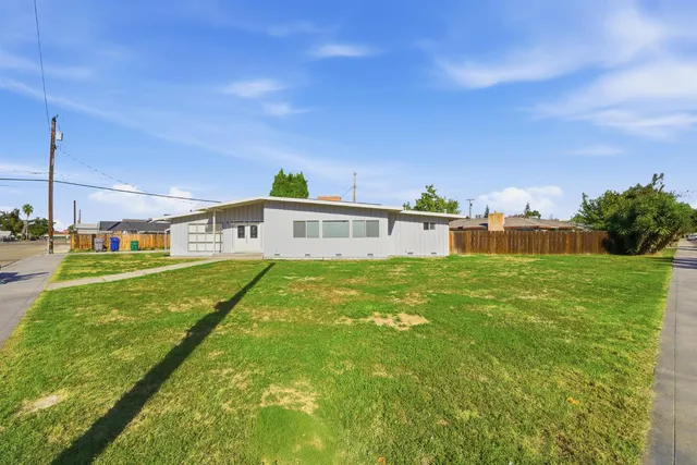 $389,000 | 2240 Olive Street, Selma, CA 93662