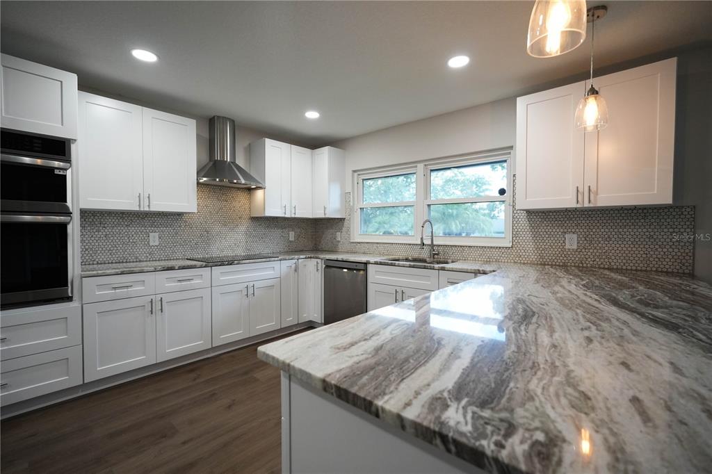 125 Spring Valley Loop Altamonte Springs, FL 32714 - Photo 5 of 61 Gallery Image 5