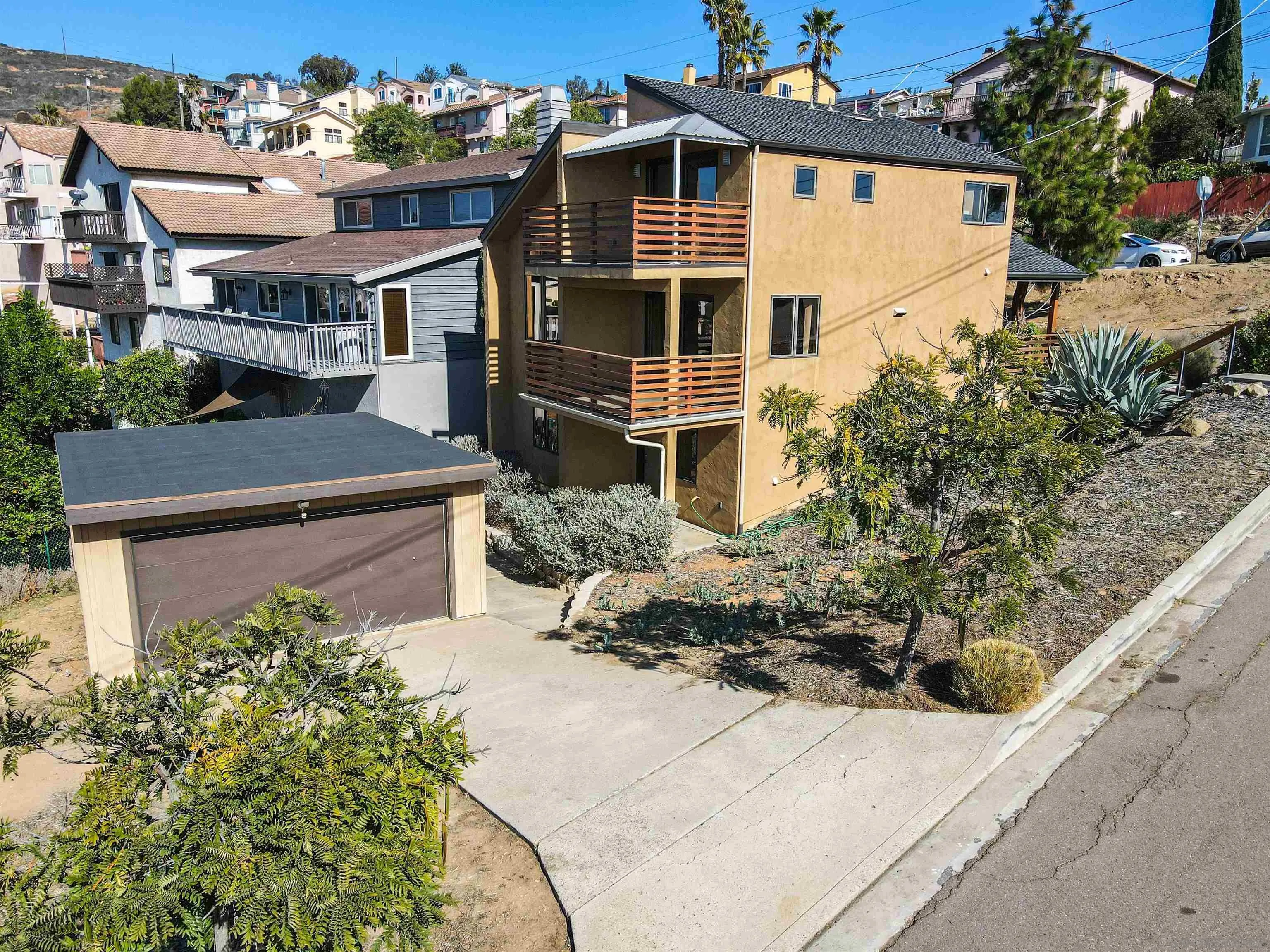 1608 Maria Avenue Spring Valley, CA 91977 - Photo 2 of 37 Gallery Image 2