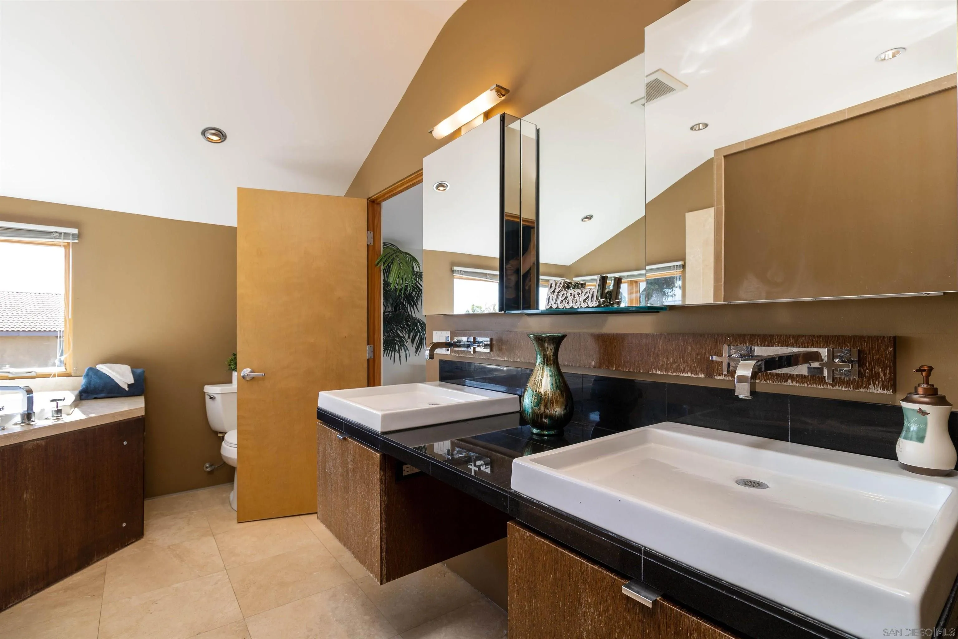 1608 Maria Avenue Spring Valley, CA 91977 - Photo 31 of 37 Gallery Image 31