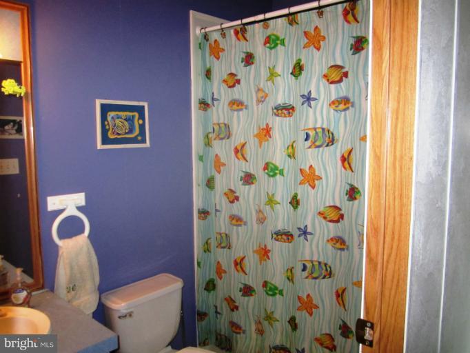 27 Summerhill Road Crownsville, MD 21032 - Photo 7 of 12 Bath