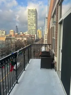 $2,300 | 1919 South Michigan Avenue, Unit 400, Chicago, IL 60616