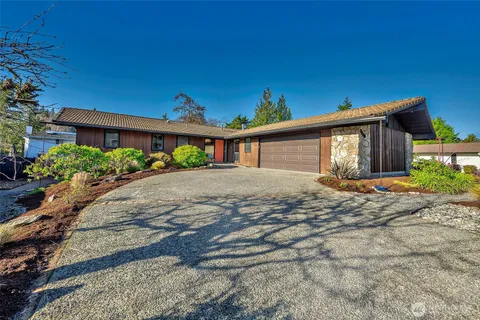$1,975,000 | 1419 179th Place Northeast, Bellevue, WA 98008