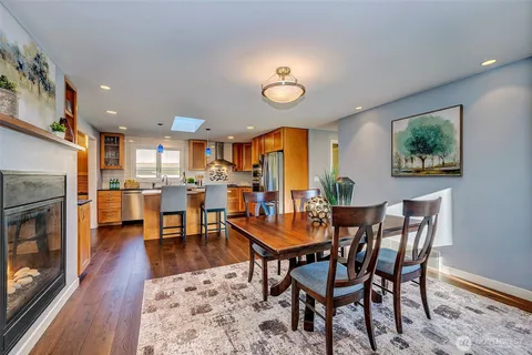 $1,975,000 | 1419 179th Place Northeast, Bellevue, WA 98008