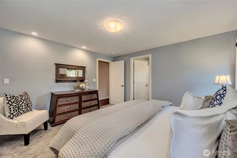 $1,975,000 | 1419 179th Place Northeast, Bellevue, WA 98008