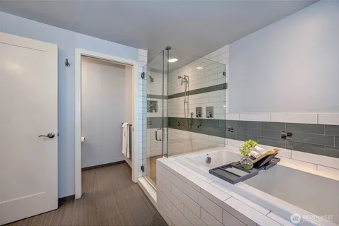 $1,975,000 | 1419 179th Place Northeast, Bellevue, WA 98008