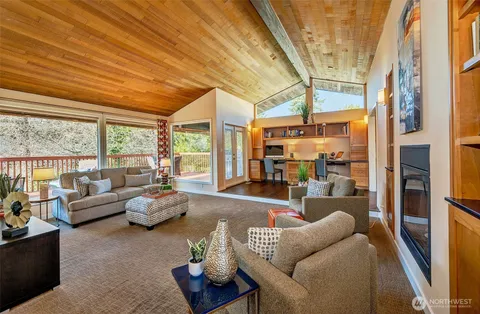 $1,975,000 | 1419 179th Place Northeast, Bellevue, WA 98008