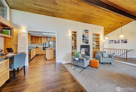 $1,975,000 | 1419 179th Place Northeast, Bellevue, WA 98008