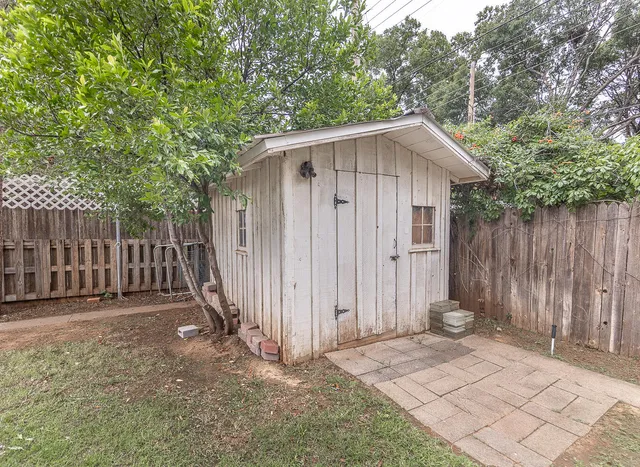 $195,000 | 2310 61st Street, Lubbock, TX 79412