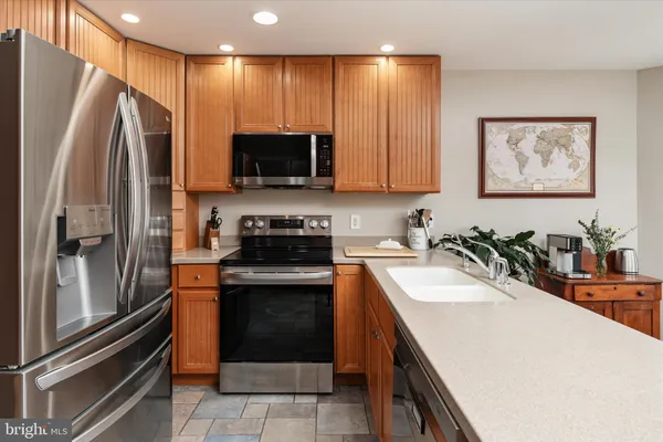 $687,500 | 959 Chester River Drive, Grasonville, MD 21638