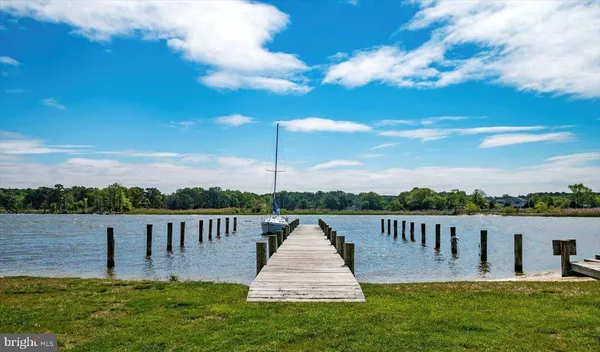 $687,500 | 959 Chester River Drive, Grasonville, MD 21638