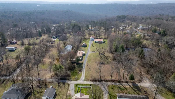 $450,000 | 471 Grayson Way, Signal Mountain, TN 37377
