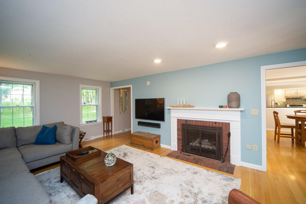 14 Ledge Hill Road Southborough, MA 01772 - Photo 12 of 32