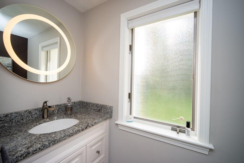 14 Ledge Hill Road Southborough, MA 01772 - Photo 15 of 32